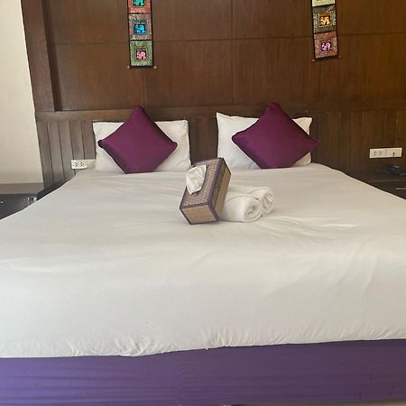 Thai Siam Patong Экстерьер фото
