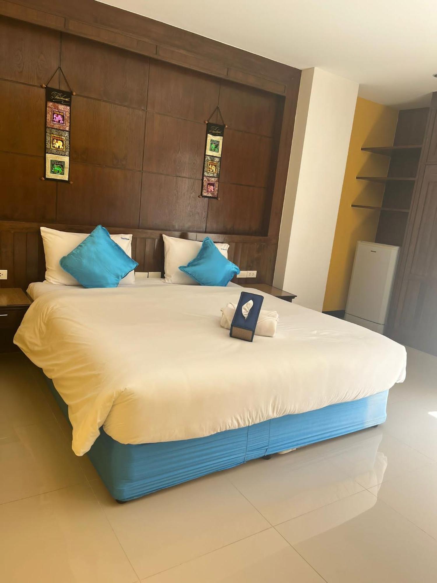 Thai Siam Patong Экстерьер фото