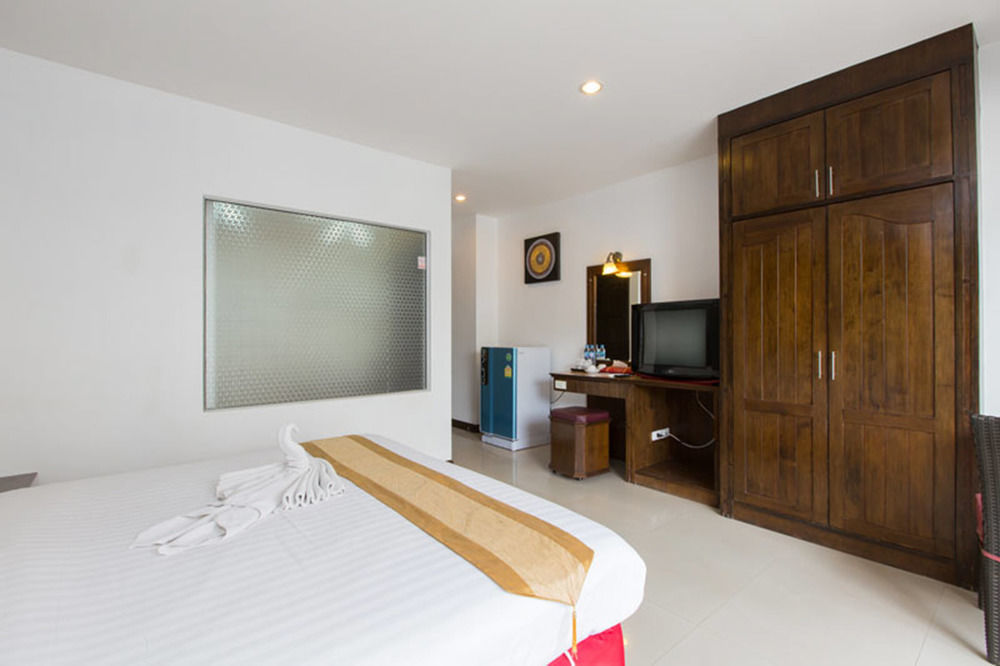 Thai Siam Patong Экстерьер фото